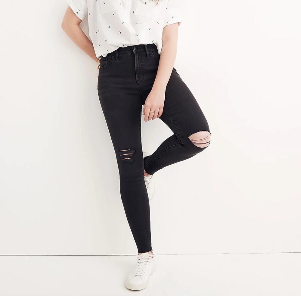 Madewell Petite 9" Mid-Rise Skinny Jeans in Black Sea 35P
